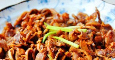 蒜香炒鸡胗的做法(15个步骤轻松上手,享受美食盛宴) 蒜香炒鸡胗的做法(15个步骤轻松上手,享受美食盛宴)