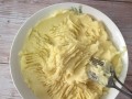 超简单咖喱土豆泥做法，小清新轻松上桌（以小玩意咖喱土豆泥的做法为主题，舌尖上的魅力大放异彩）
