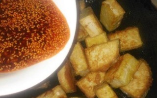 辣味十足的香辣霉豆腐做法（简单易学，让你在家也能吃到美味的香辣霉豆腐）