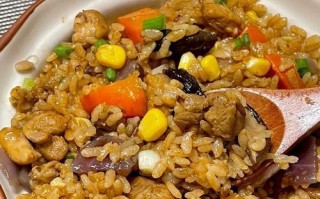 香菇木耳鸡腿汤的家常做法（鲜美营养，温暖入味）
