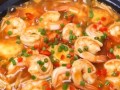 美食DIY（豆腐与鲜虾完美搭配，轻松做出美味佳肴）