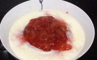 如何制作美味可口的西瓜果酱（掌握制作技巧，轻松DIY自制果酱）