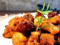 休闲小吃★香酥炸鸡块的做法（如何制作口感鲜美、香气扑鼻的炸鸡块）