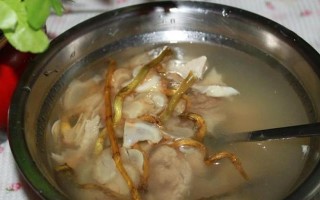 石斛洋参鲍鱼炖鸡汤的做法（滋补养生的秘方）