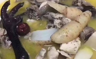 家常美食-营养乌鸡炖土豆（香气四溢，味道美妙，让你瞬间回味）