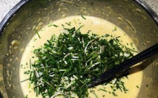 野蒜鸡蛋菜饼的制作方法（学会这道菜，让你的早餐更美味）