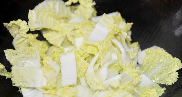 家常菜谱（味道鲜美的营养佳肴，冬季必备）-第2张图片-美味行家