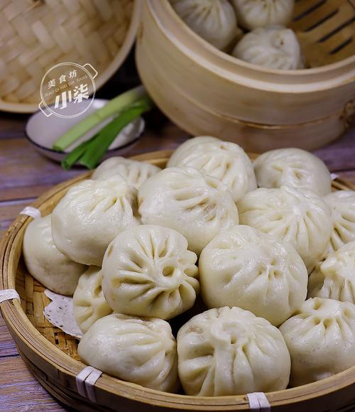 小笼牛肉包子的制作方法（掌握制作技巧，轻松做出美味包子）-第3张图片-美味行家