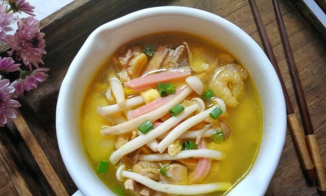 家常美食——三鲜排骨汤（健康营养，香气四溢）-第2张图片-美味行家