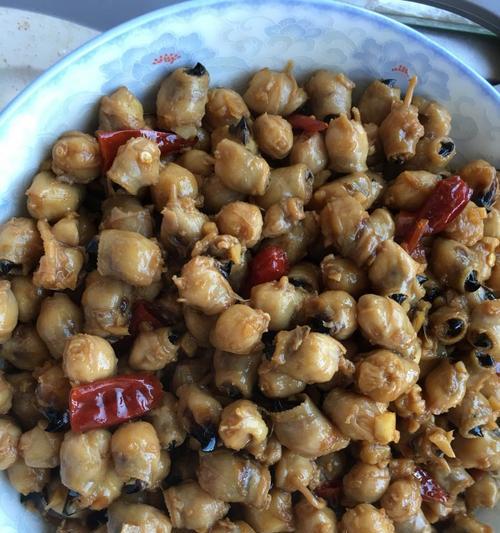 蒜香墨鱼四季豆，美味健康的一餐（绝妙的口感，营养丰富的搭配）-第3张图片-美味行家
