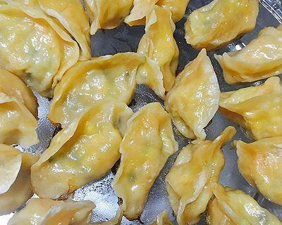 双菇海蛎子锅贴的制作方法（口感丰富、健康营养、制作简单易上手）-第2张图片-美味行家