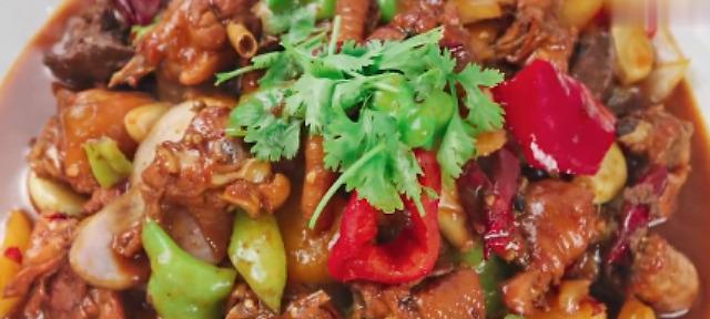 正宗赵家大盘鸡的制作方法（传承百年的美食文化）-第3张图片-美味行家