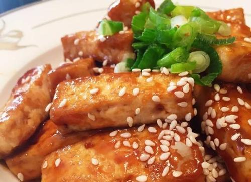 糖醋脆皮炸鸡的制作方法（体验口感爽脆鲜美，糖醋风味的炸鸡必备技巧）-第2张图片-美味行家