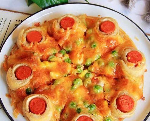 手抓饼鸡蛋披萨——双重美味的完美结合（用手抓饼和鸡蛋打造全新口感的披萨）-第3张图片-美味行家