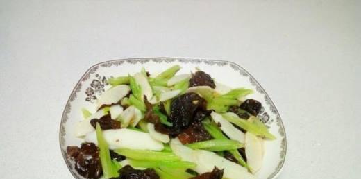 香芹炒山药，美味又营养（用这种做法，让你吃出健康的味道）-第3张图片-美味行家