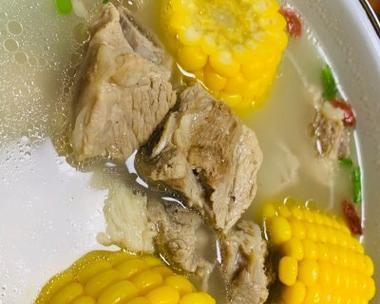 美味健康，营养均衡，教你土豆玉米排骨的做法（营养丰富，口感绝佳，让你爱上做饭）-第3张图片-美味行家