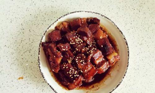 无油红烧肉烧紫薯的健康美食（用心烹制，享受健康味蕾盛宴）-第1张图片-美味行家