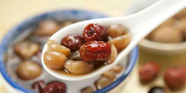 以三红汤为主料的家常美食制作（舌尖上的绝妙味道，让你爱上做饭！）-第1张图片-美味行家