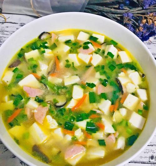 以什锦菇为主材，多种美味享受（掌握什锦菇的做法，让您每天吃出不同风味）-第2张图片-美味行家