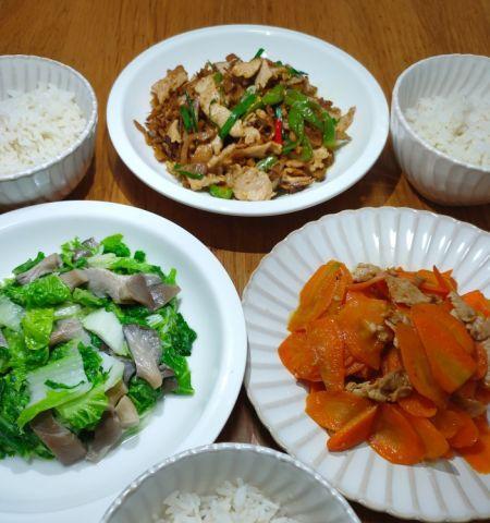 五花肉猪肝炒菠菜（做法详解，让你做出营养又美味的炒菠菜）-第2张图片-美味行家
