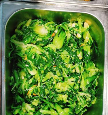 蒜香油菜，健康又美味（让健康蔬菜变得更加美味）-第2张图片-美味行家