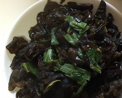 黑木耳清洗指南（如何正确清洗黑木耳，做出美味佳肴？）-第1张图片-美味行家