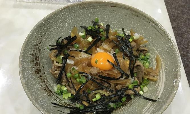 日式猪肉丼的制作方法（享受美味佳肴的方法）-第1张图片-美味行家