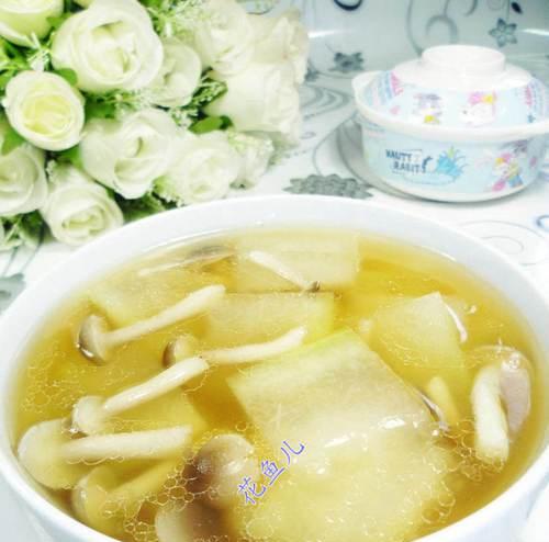用蟹味菇烹制的美味鸡蛋汤（口感鲜美的健康佳肴，做法简单易学）-第3张图片-美味行家