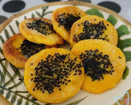 甜甜圈油馍馍南瓜饼的制作方法（甜味十足的秋季美食，甜甜圈油馍馍南瓜饼的独特风味）-第1张图片-美味行家