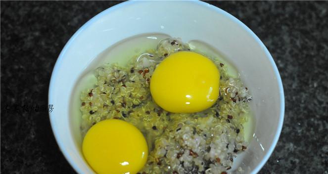 虾米藜麦杂粮鸡蛋饼的做法（健康、美味、简单易做）-第2张图片-美味行家