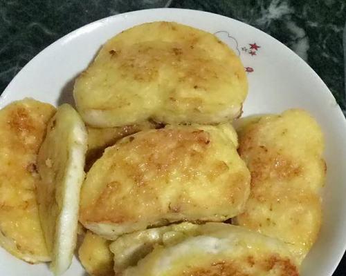 超简单香辣鸡蛋馒头片（轻松学会让你吃得过瘾的美食）-第3张图片-美味行家