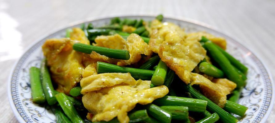 教你如何做美味蒜苔鸡蛋炒外婆菜（一道营养美味的家常菜，外婆菜的健康之道）-第3张图片-美味行家