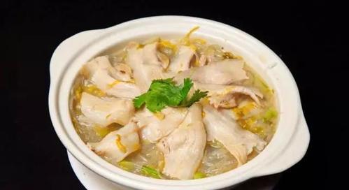 酸菜白肉粉条的家常做法（口感鲜美，营养丰富，让你回味无穷）-第1张图片-美味行家