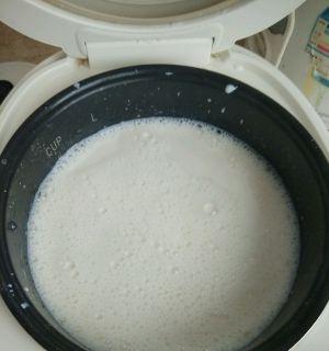 教你如何制作美味的杏仁西米露（做法详解，让你轻松享受清凉甜品）-第2张图片-美味行家
