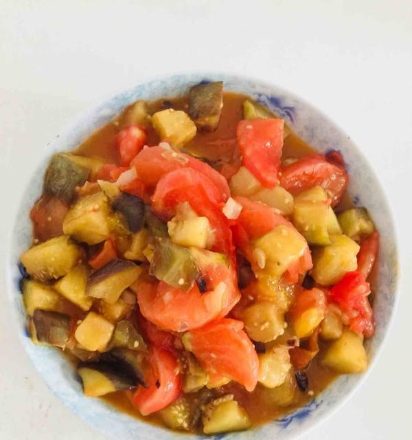 热夏消暑，美味浇汁茄子来袭！（以西红柿为底，清爽鲜美，做法简单易学）-第3张图片-美味行家