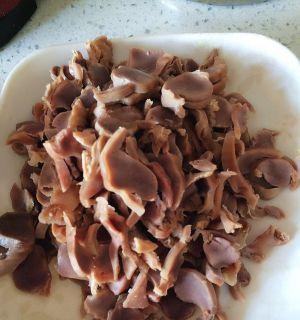 美食分享——油爆鸡胗的做法（鲜香可口，让你回味无穷！）-第2张图片-美味行家