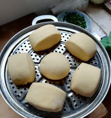 手工玉米馒头制作指南（家常制作，健康美味，让你的味蕾沉醉）-第3张图片-美味行家