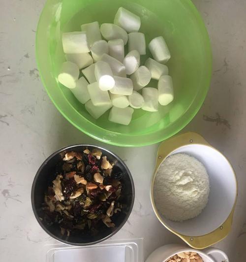手工制作甜心牛轧糖，让爱与甜蜜交织（以甜心牛轧糖为主题的制作方法，做出口感好、味道香甜的小零食）-第1张图片-美味行家