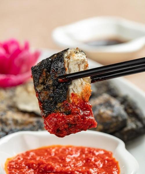 让你吮指的香煎臭豆腐（独家配方揭秘，想念正宗味道？试试这个做法吧！）-第3张图片-美味行家