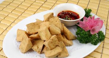 让你吮指的香煎臭豆腐（独家配方揭秘，想念正宗味道？试试这个做法吧！）-第2张图片-美味行家
