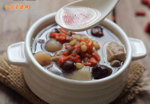 尝试一下山药灵芝排骨汤，享受健康美味！（山药灵芝排骨汤的制作方法，健康饮食的良方）-第3张图片-美味行家