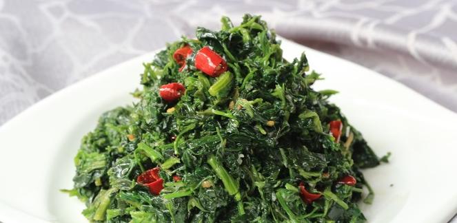 蒜蓉灰灰菜的制作方法（尝试用新鲜的食材做出美味的家常小菜）-第2张图片-美味行家