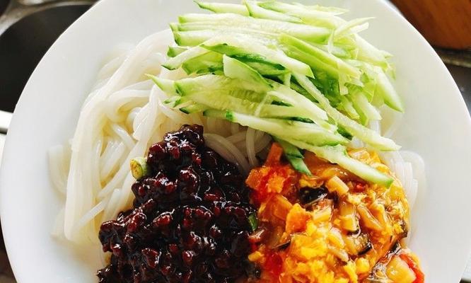 史上最全炸酱面卤制作大全（从选材到烹饪，教你打造地道的炸酱面卤）-第1张图片-美味行家