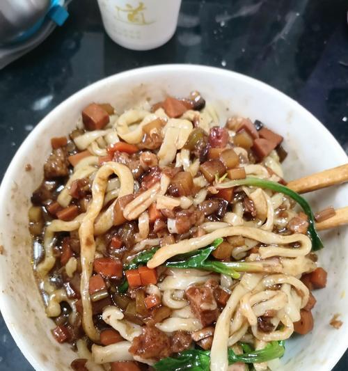 史上最全炸酱面卤制作大全（从选材到烹饪，教你打造地道的炸酱面卤）-第3张图片-美味行家
