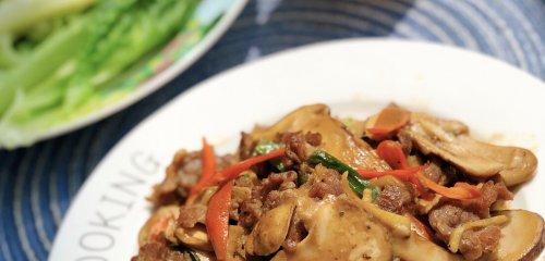 小炒松茸牛肉的制作方法（营养丰富的美味佳肴，健康生活的首选）-第2张图片-美味行家