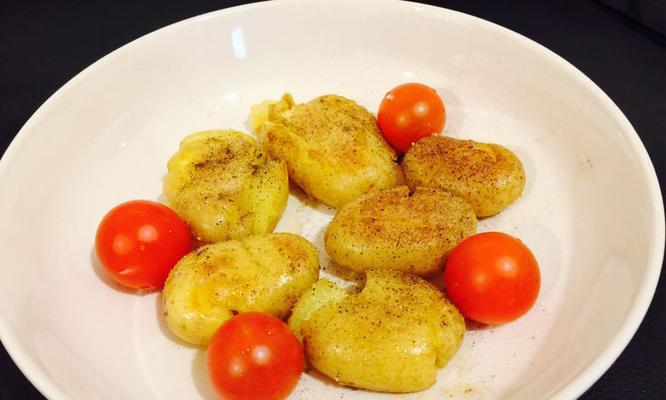 松子仁合桃素炒飯——健康美味的素食佳品-第3张图片-美味行家