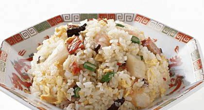 松子仁合桃素炒飯——健康美味的素食佳品-第2张图片-美味行家