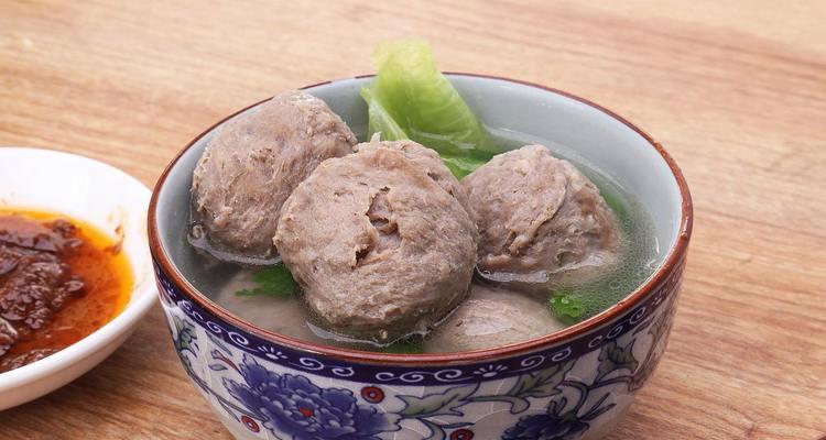 正宗潮汕牛肉丸汤的制作方法（传统口味，美味可口，健康营养）-第1张图片-美味行家