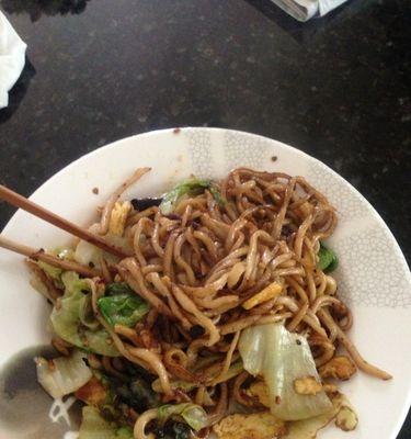 手把手教你制作美味五花小炒面（家庭料理，轻松做好美食）-第2张图片-美味行家