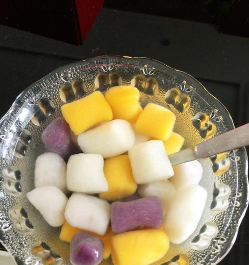 手工彩色芋圆的制作方法（用天然食材，制作健康美味的芋圆）-第1张图片-美味行家